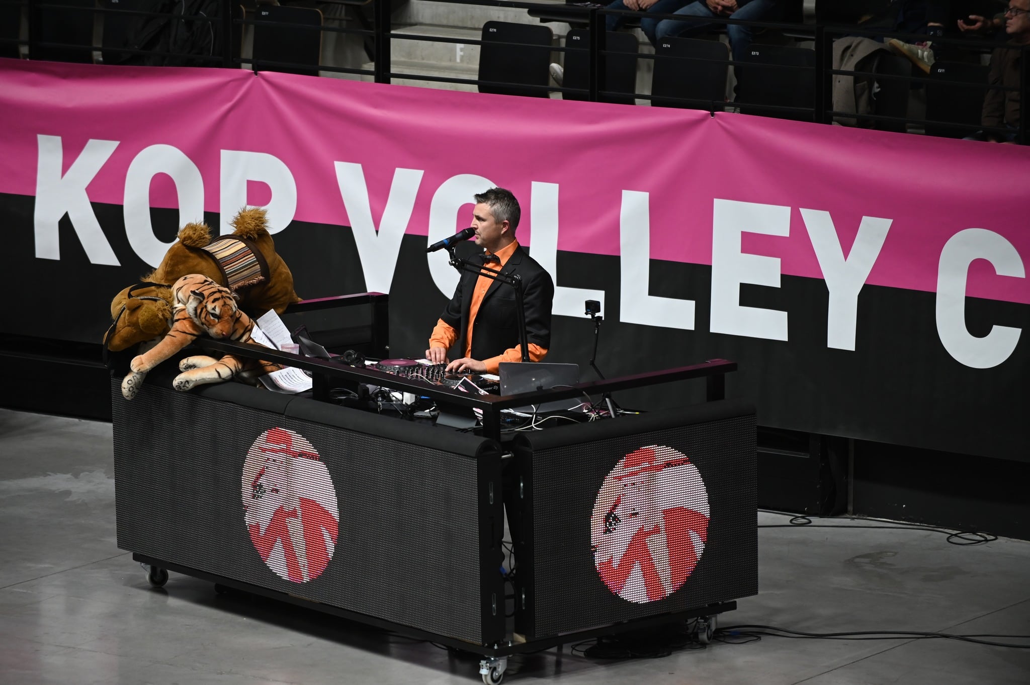 Animation du match de volley entre le Plessis et les Centurions de Narbonne